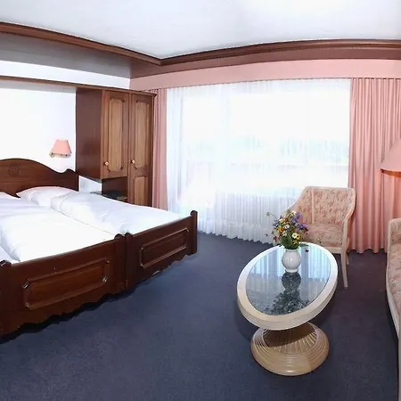 Hotel Art Furrer 3*